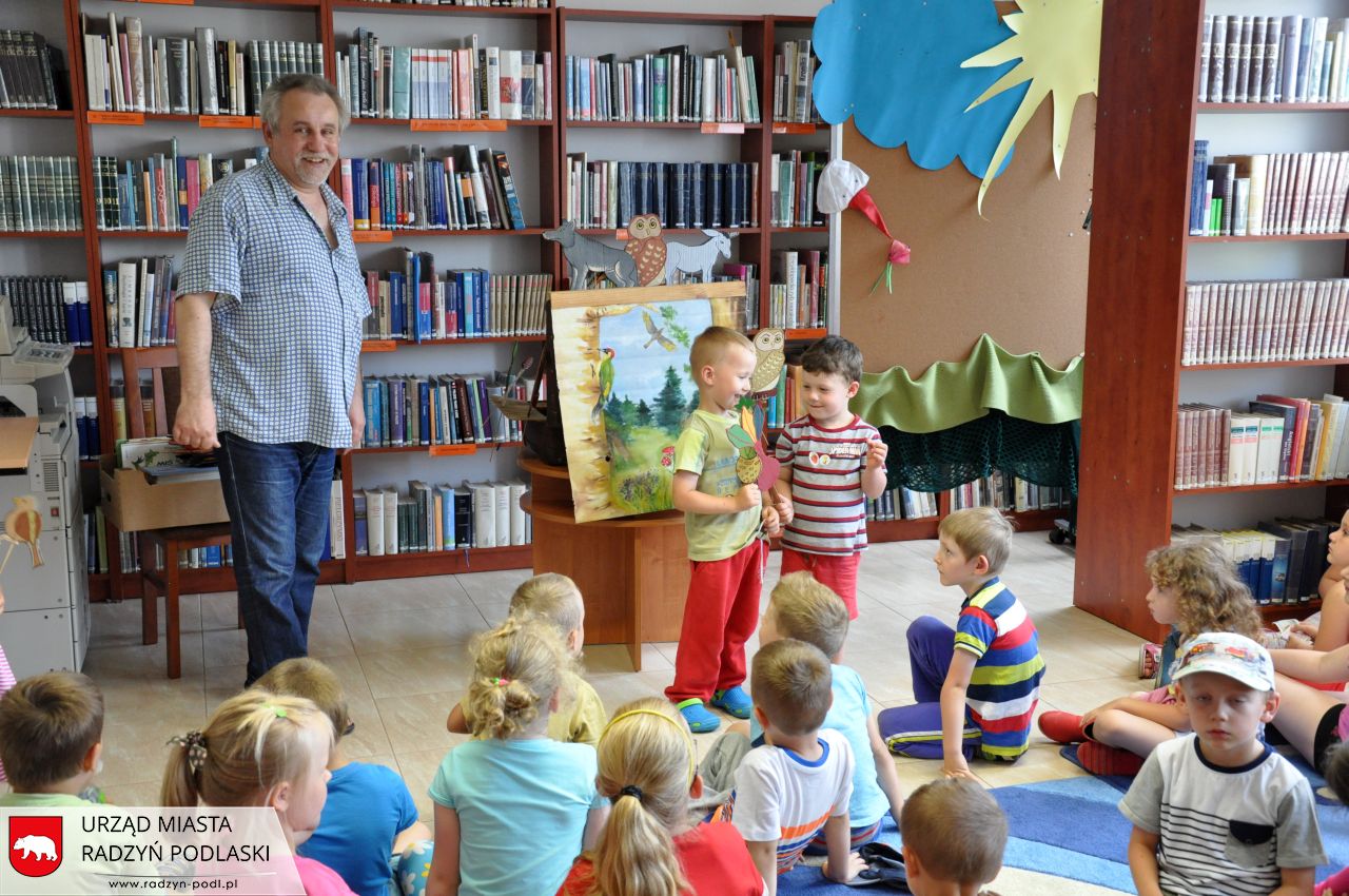 Zbigniew Dmitroca w Miejskiej Bibliotece Publicznej