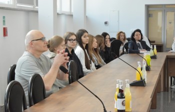 Uczniowie Szkoły Podstawowej nr 1 w Radzyniu Podlaskim z wizytą w Urzędzie Miasta