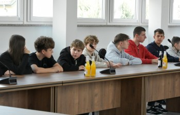 Uczniowie Szkoły Podstawowej nr 1 w Radzyniu Podlaskim z wizytą w Urzędzie Miasta