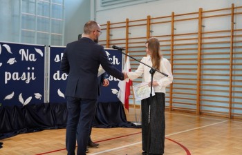 Wręczenie dyplomów w Szkole Podstawowej nr 2