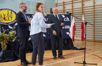Wręczenie dyplomów w Szkole Podstawowej nr 2