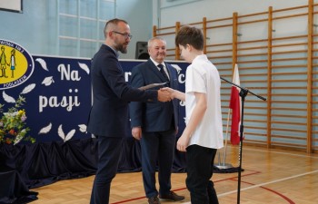 Wręczenie dyplomów w Szkole Podstawowej nr 2