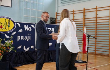 Wręczenie dyplomów w Szkole Podstawowej nr 2