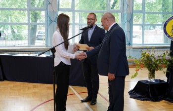Wręczenie dyplomów w Szkole Podstawowej nr 2