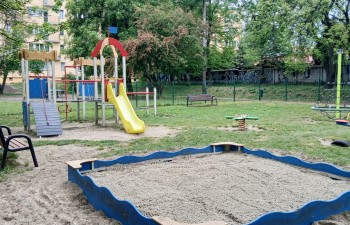 Prace konserwacyjne piaskownic
