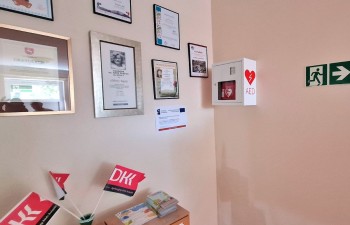 Defibrylator w Miejskiej Bibliotece Publicznej im. Zenona Przesmyckiego – budynek Filii przy ul. Spółdzielczej 8
