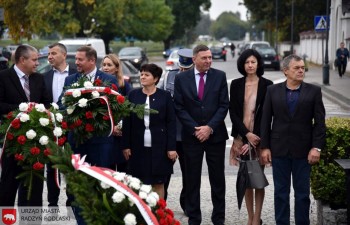 210917-pomnik-07