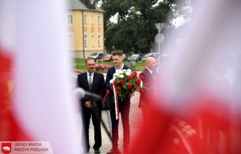 210917-pomnik-10