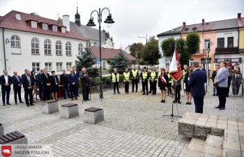 210917-pomnik-48