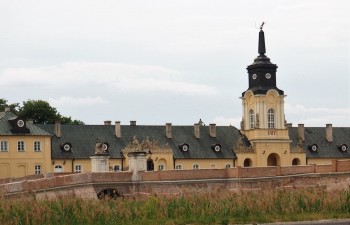 mury pał