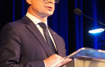 P1010084