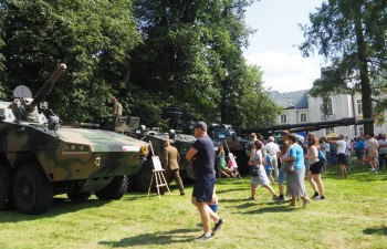 P1017646