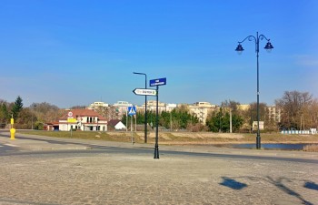 Wizyta gości z Węgier - niedziela - drogowskaz do Egyeku na rondzie